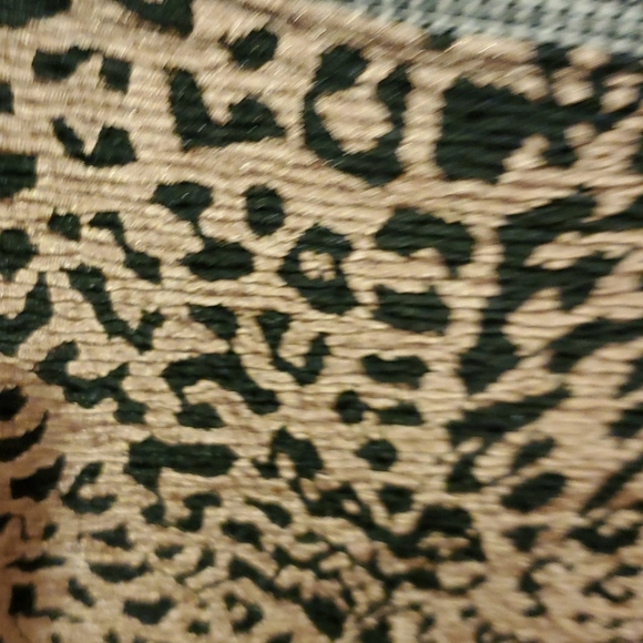 V.A.S Leopard Top S.    C - Picture 4 of 4